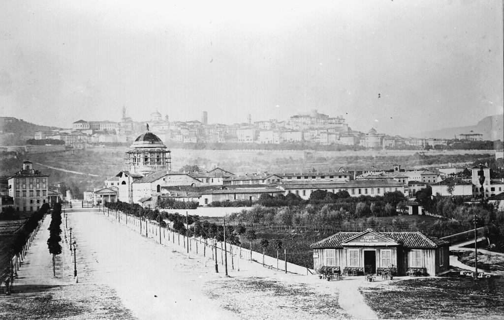 Bergamo Alta Vista Da Città Bassa · Historify