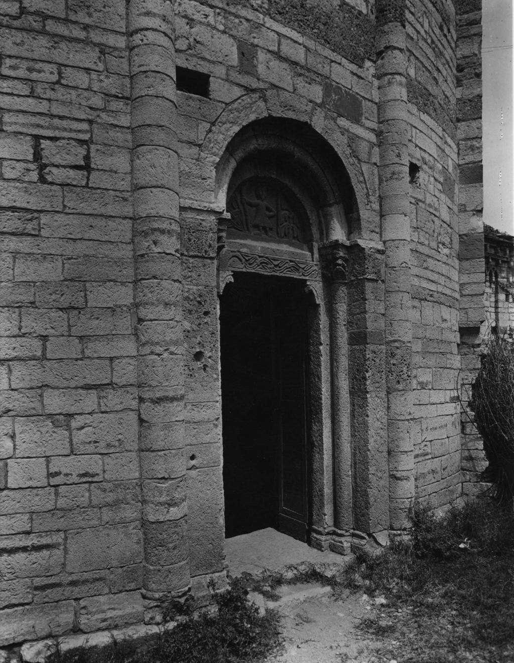 Particolare della Rotonda di San Tomè · Historify