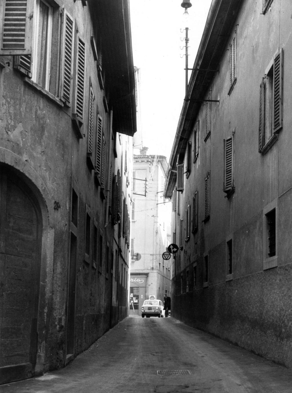 Via San Lazzaro · Historify