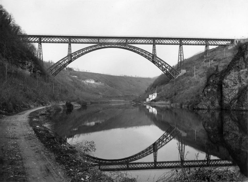 Ponte San Michele · Historify