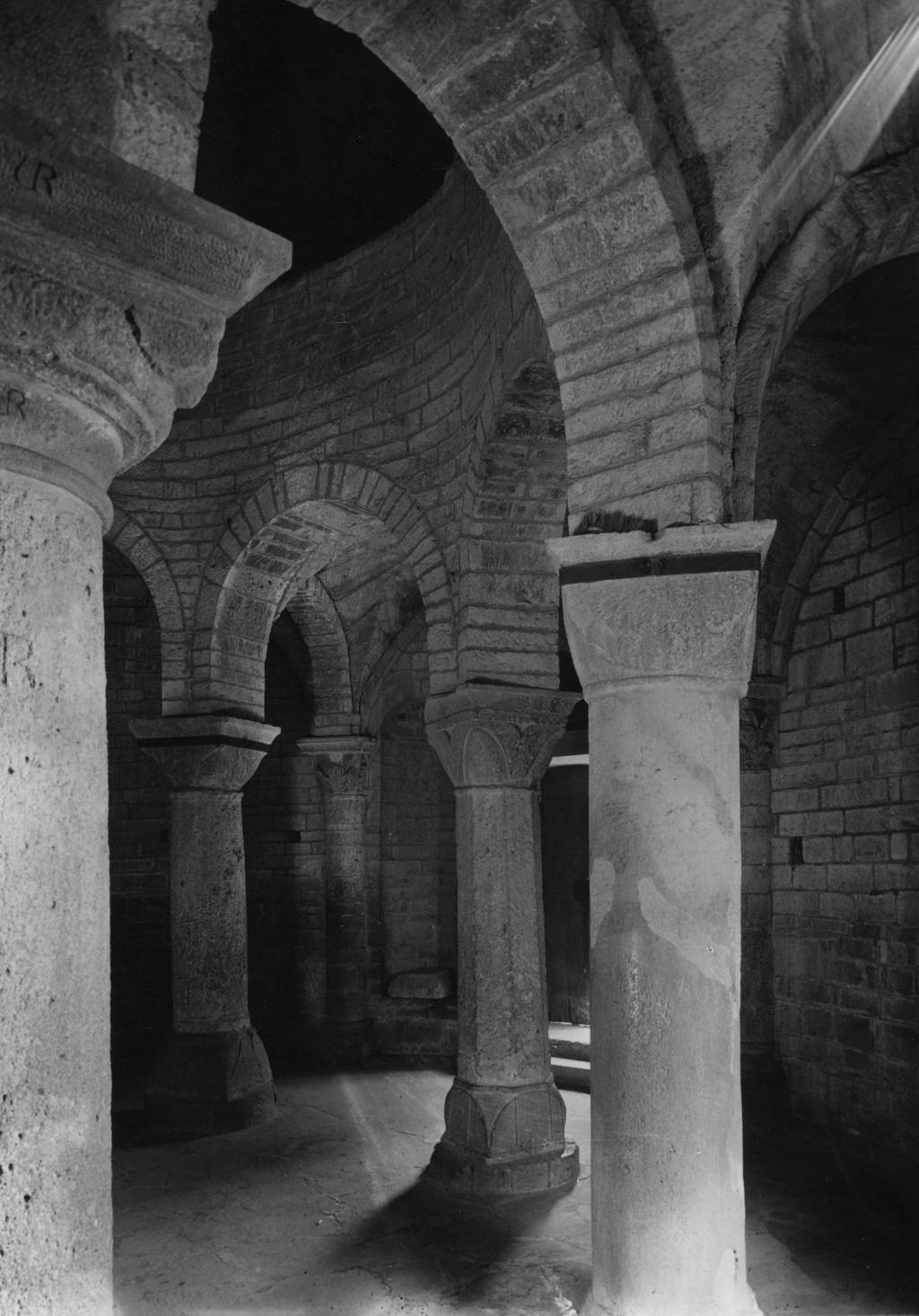 Particolare Della Rotonda Di San Tomè Di Almenno San Bartolomeo · Historify