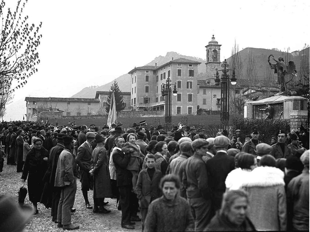 Inaugurazione Monumento Caduti Grande Guerra · Historify