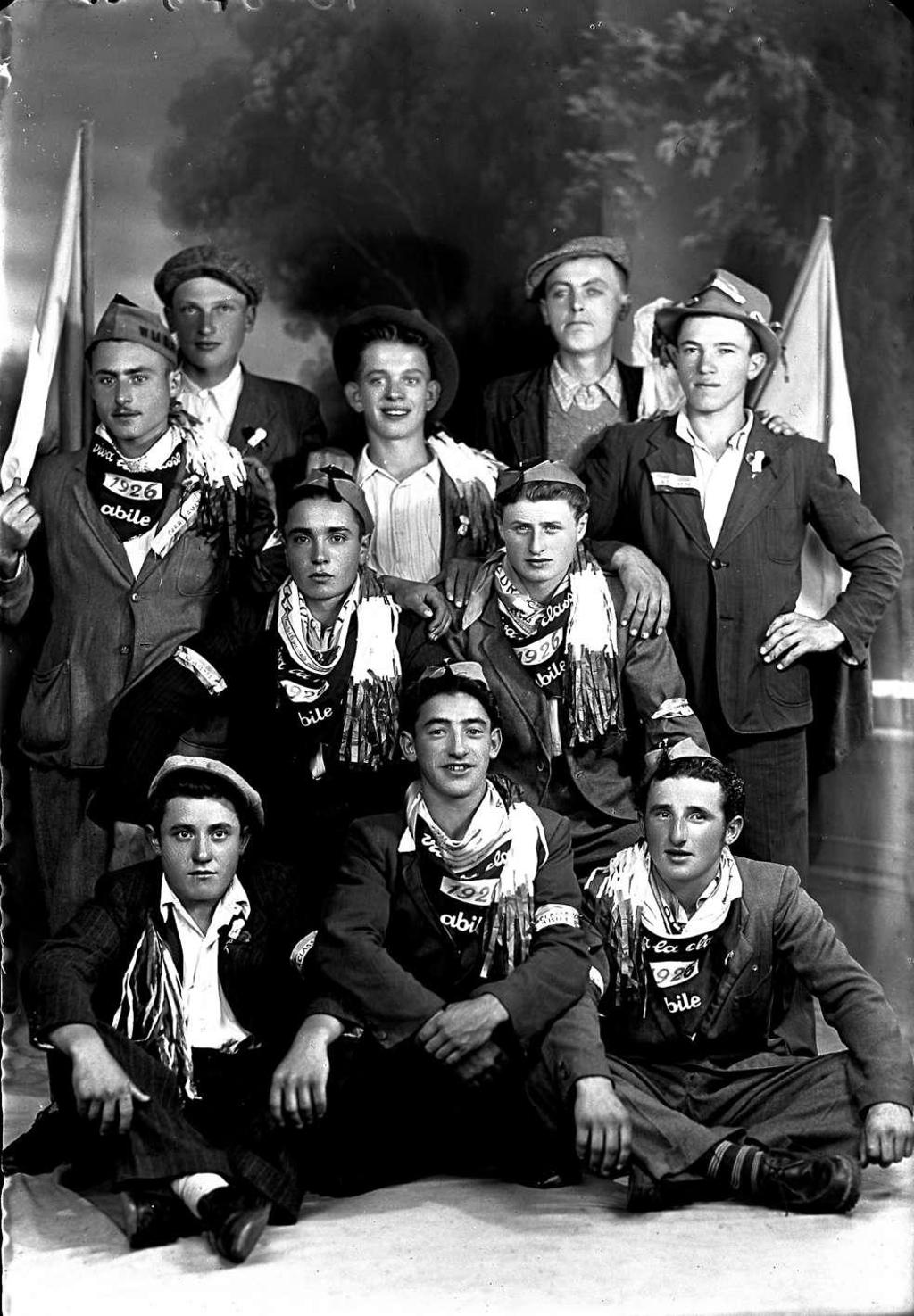 Gruppo Coscritti · Historify