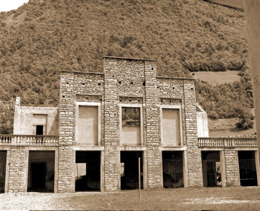 Villa D'Ogna Il Teatro Bruciato · Historify