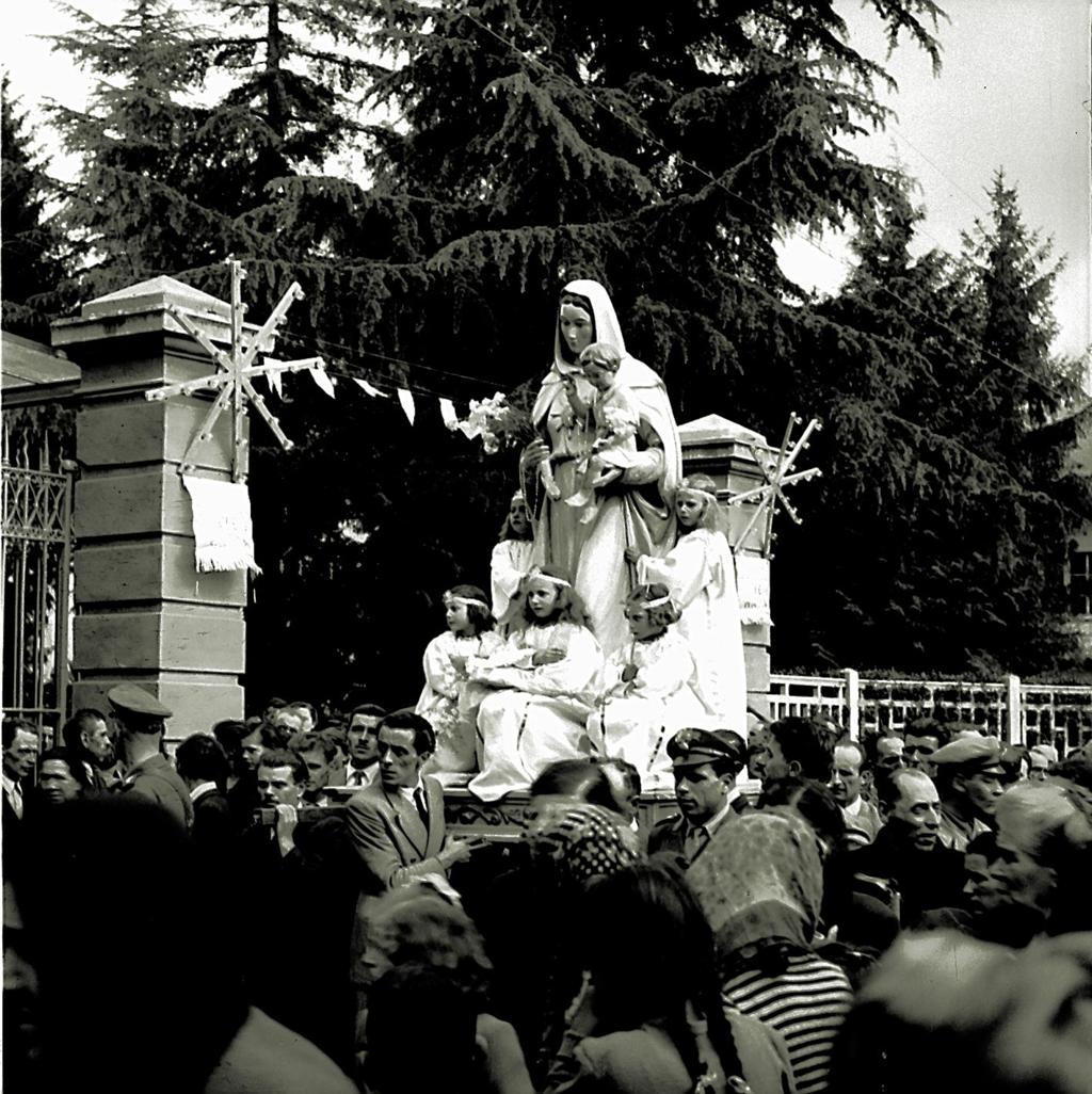 La Madonna Pellegrina · Historify