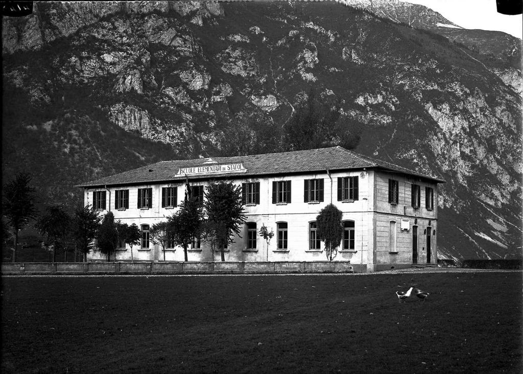 Scuola Elementari Villa D'Ogna · Historify