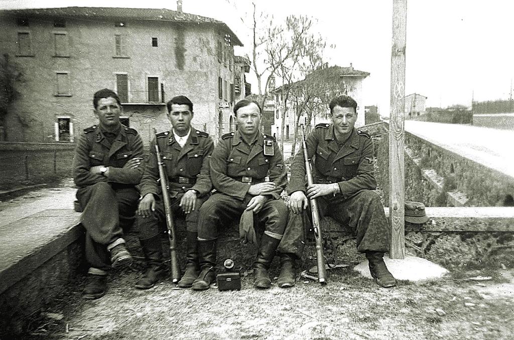 1944-Clusone-Russi Ucraini Dell'Armata Di Vlassov · Historify