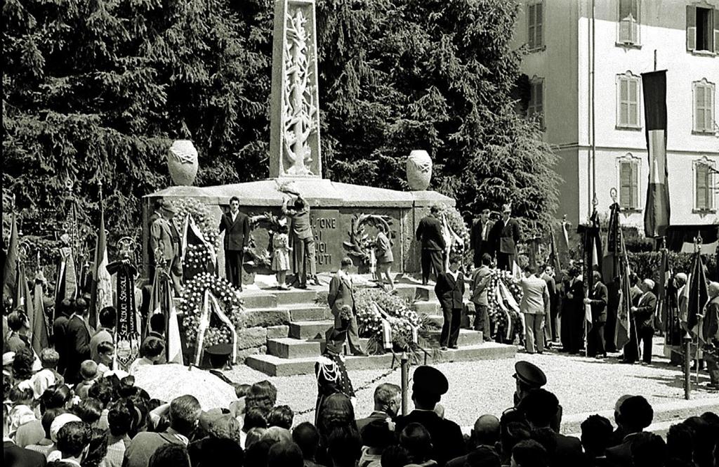 Nuovo Monumento Ai Caduti · Historify