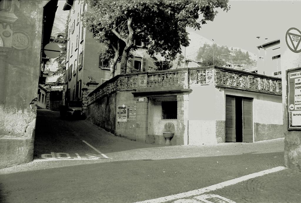 Piazza Sant'Anna · Historify