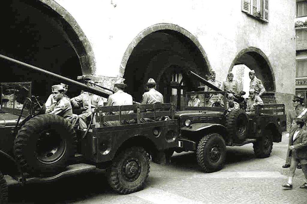 Cannoni Per La Festa Degli Artiglieri · Historify