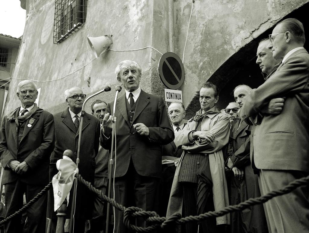 20Mo Della Resistenza-Discorso Dellonorevole Ferruccio Parri In P.Zza Orologio · Historify