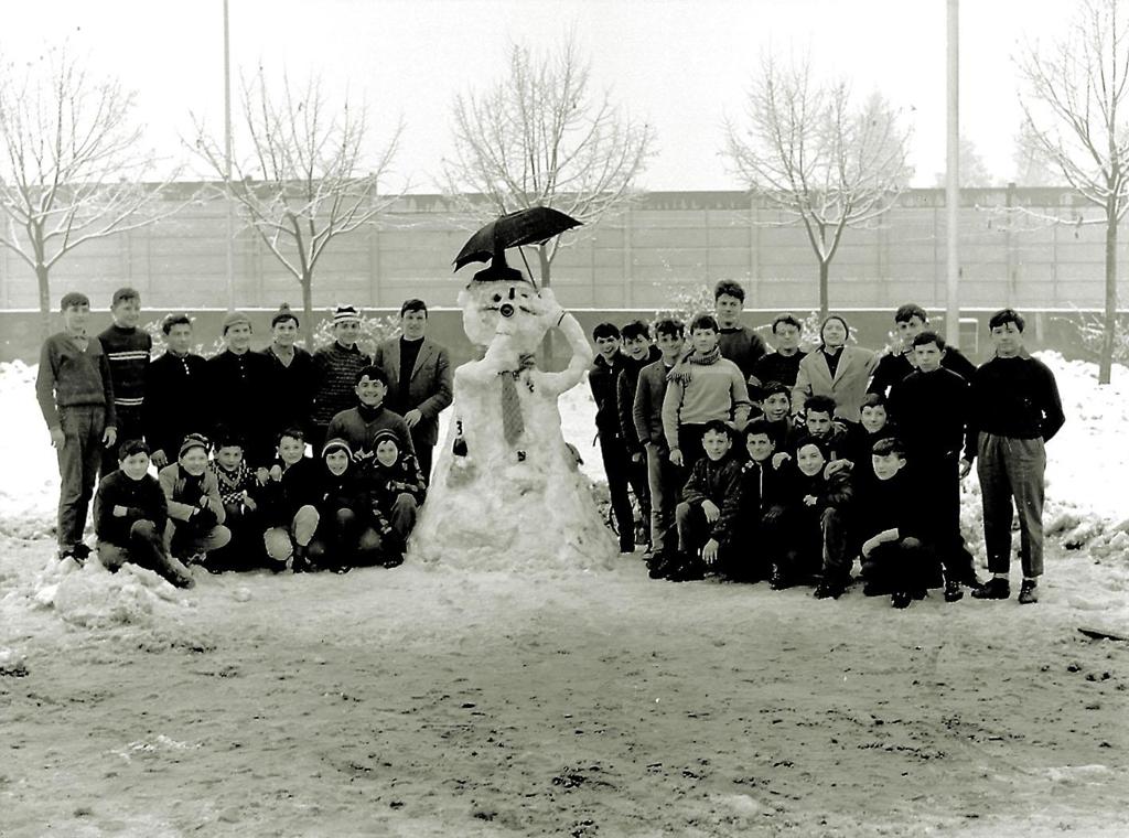 Patronato S.Vincenzo-Altri Concorrenti Dei Pupazzi Di Neve · Historify