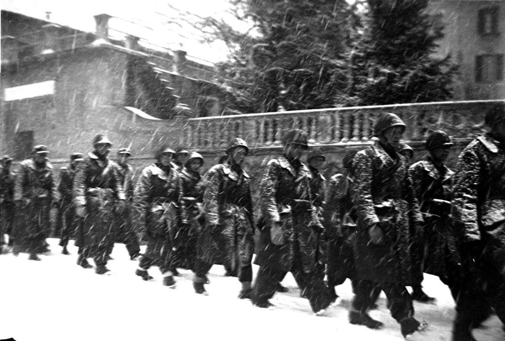 Militi Macerata In Marcia · Historify