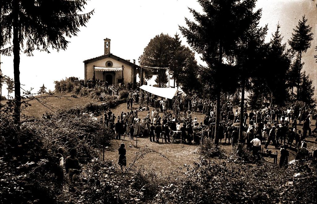 1940Anni-Piario-Lo Spiazzo Della Fiera Di S.Rocco · Historify