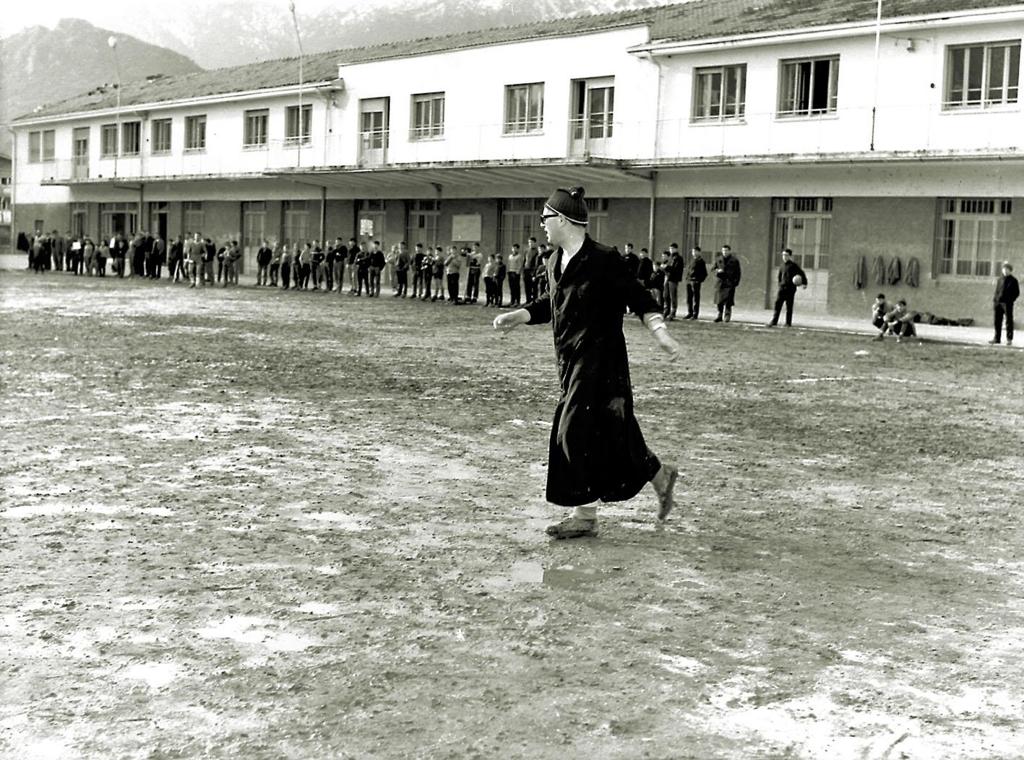 1963-Clusone-Patronato S.Vincenzo-Don Martino In Azione · Historify