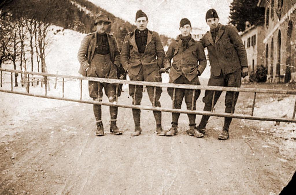 1923-12-1-Posto Di Blocco Per Il Disastro Del Gleno · Historify