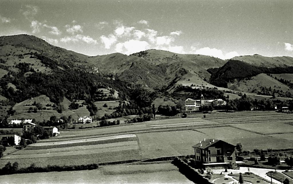 Veduta dalla Collina Verde verso il Seminario · Historify