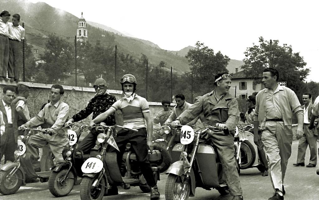 1951-Clusone-Gara Dei Motociclisti · Historify