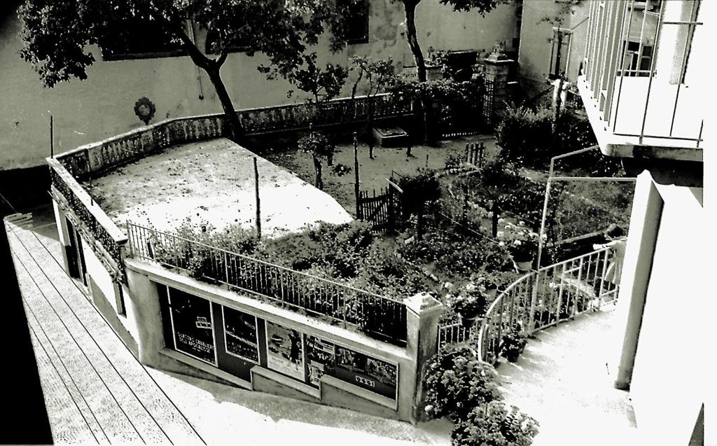 Terrazza In Piazza Sant'Anna · Historify