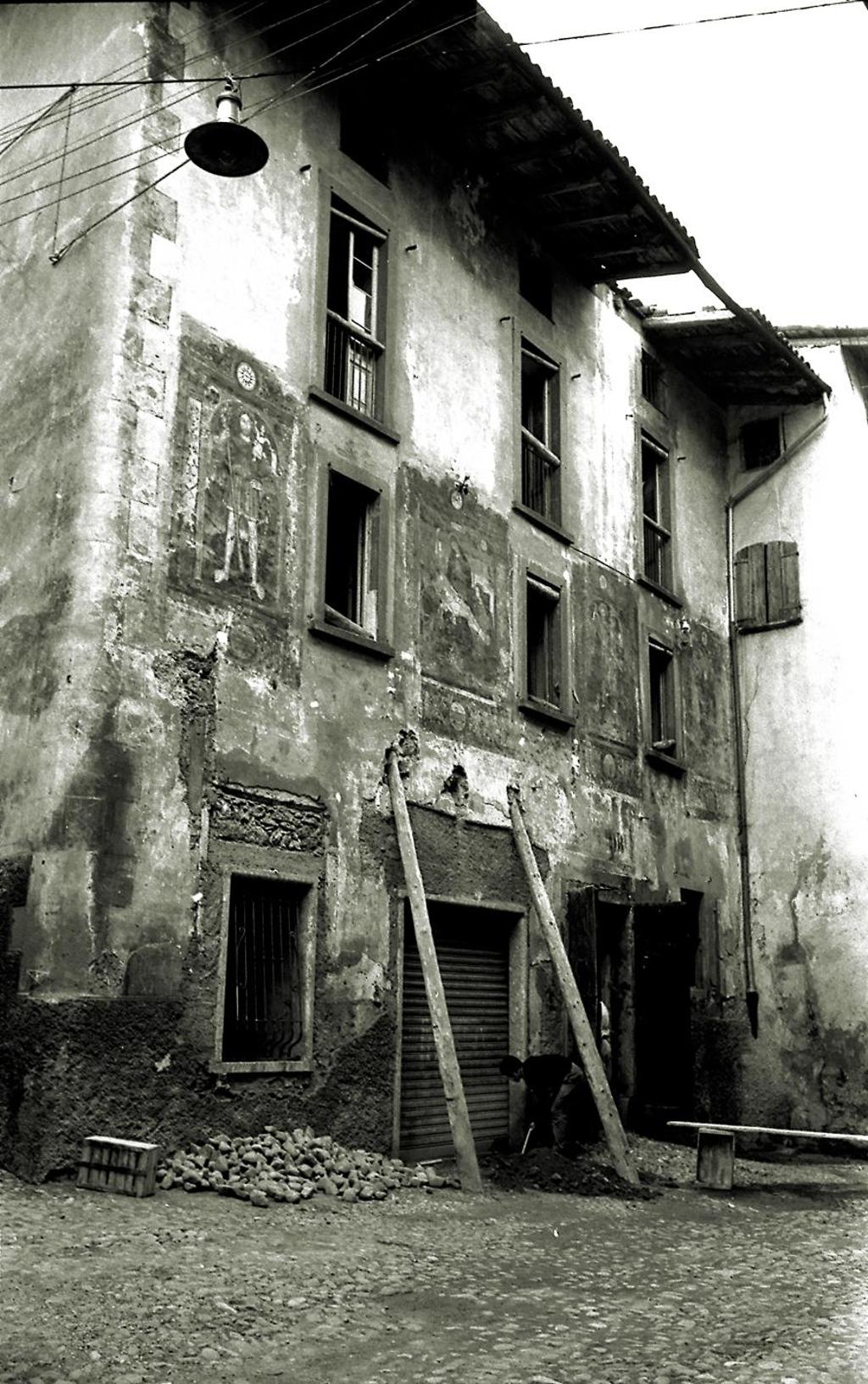 La Casa Filippini In Ristrutturazione In V.Pietro Fanzago · Historify