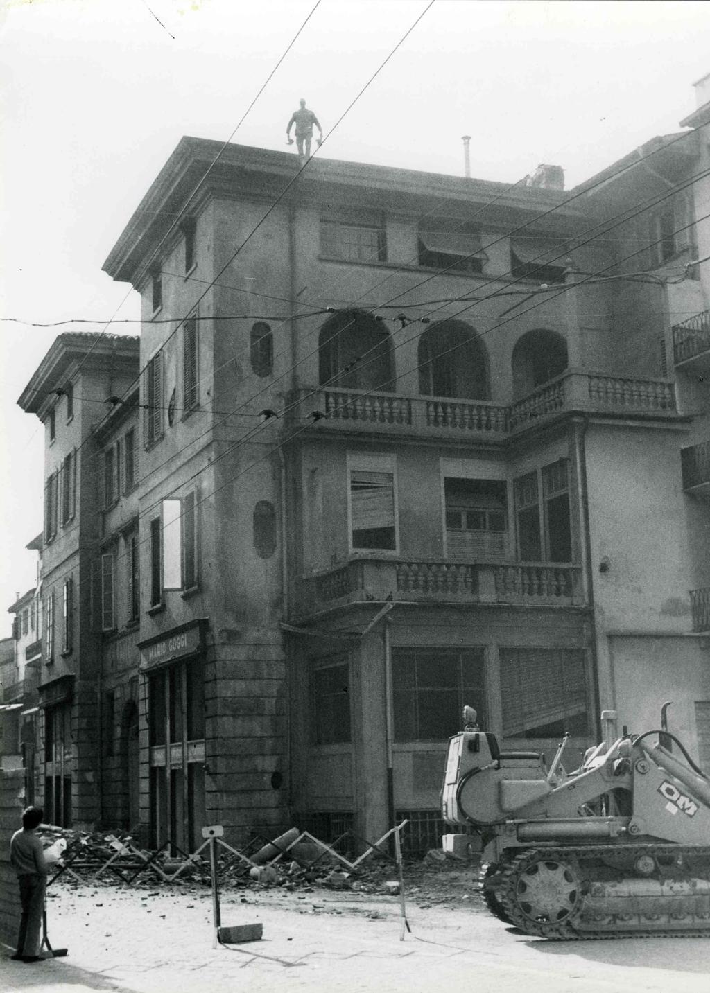 Lavori in corso in via Zambonate · Historify