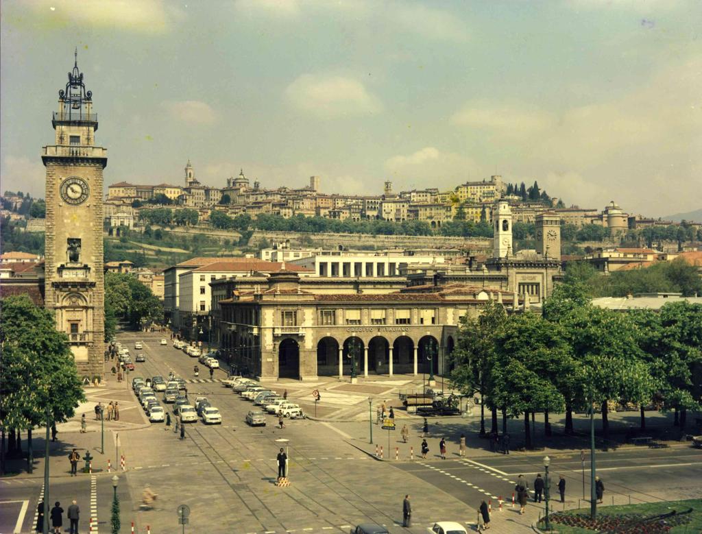 Vista Città Bassa E Città Alta · Historify