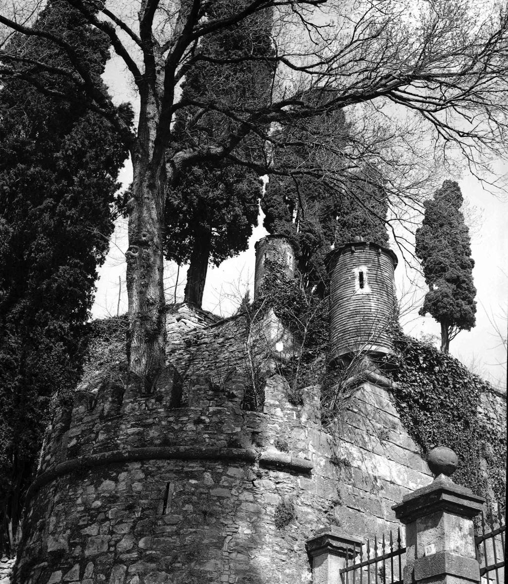 Castello di Costa di Mezzate · Historify