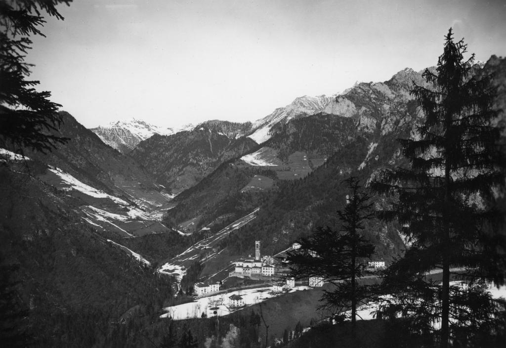 Valli E Montagne · Historify