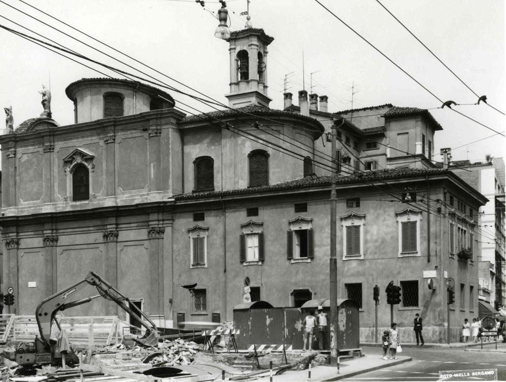 Lavori In Largo Medaglie D’Oro · Historify