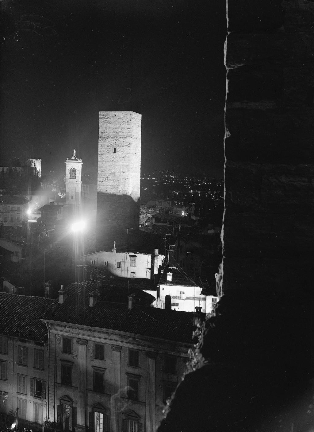 Vista sulla Torre del Gombito · Historify