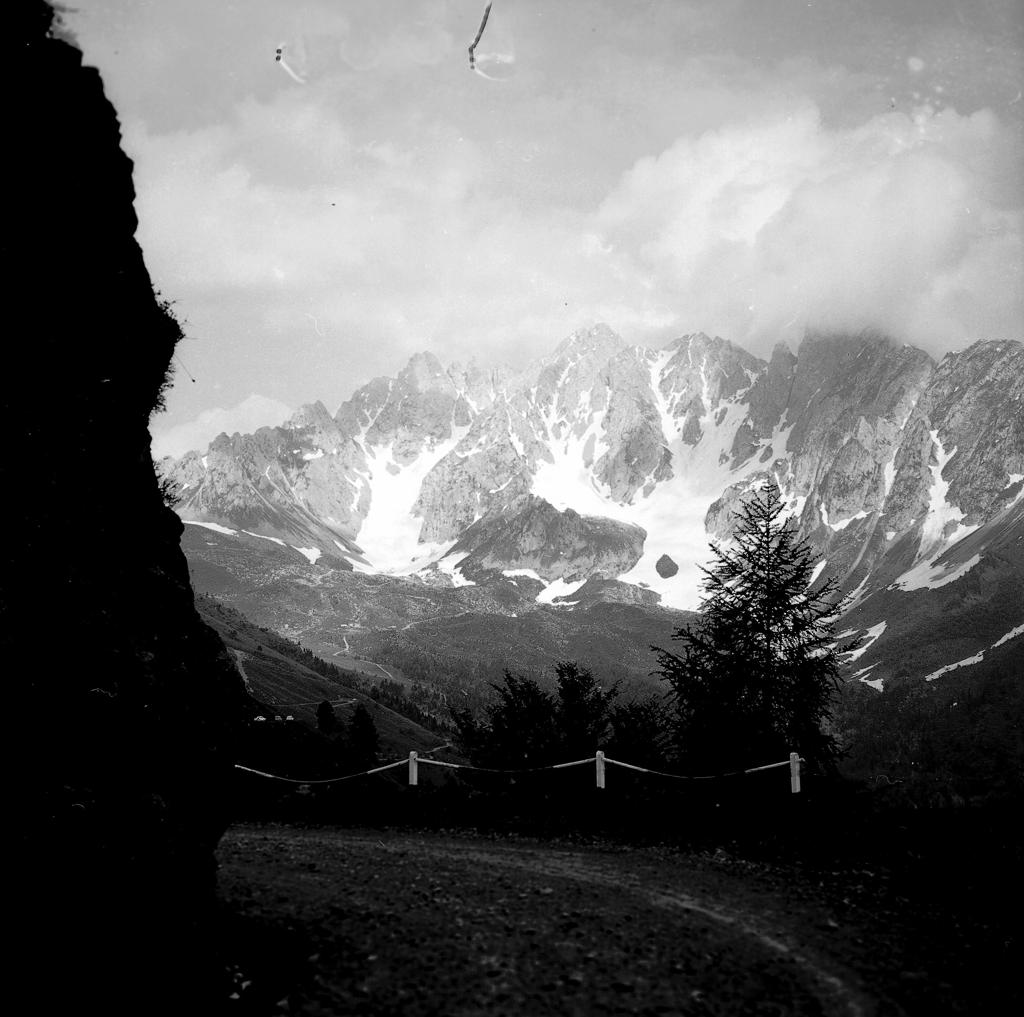 Montagne · Historify