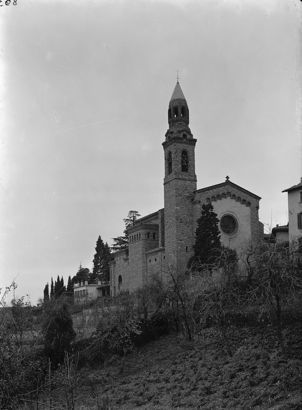 Tempio dei Caduti · Historify