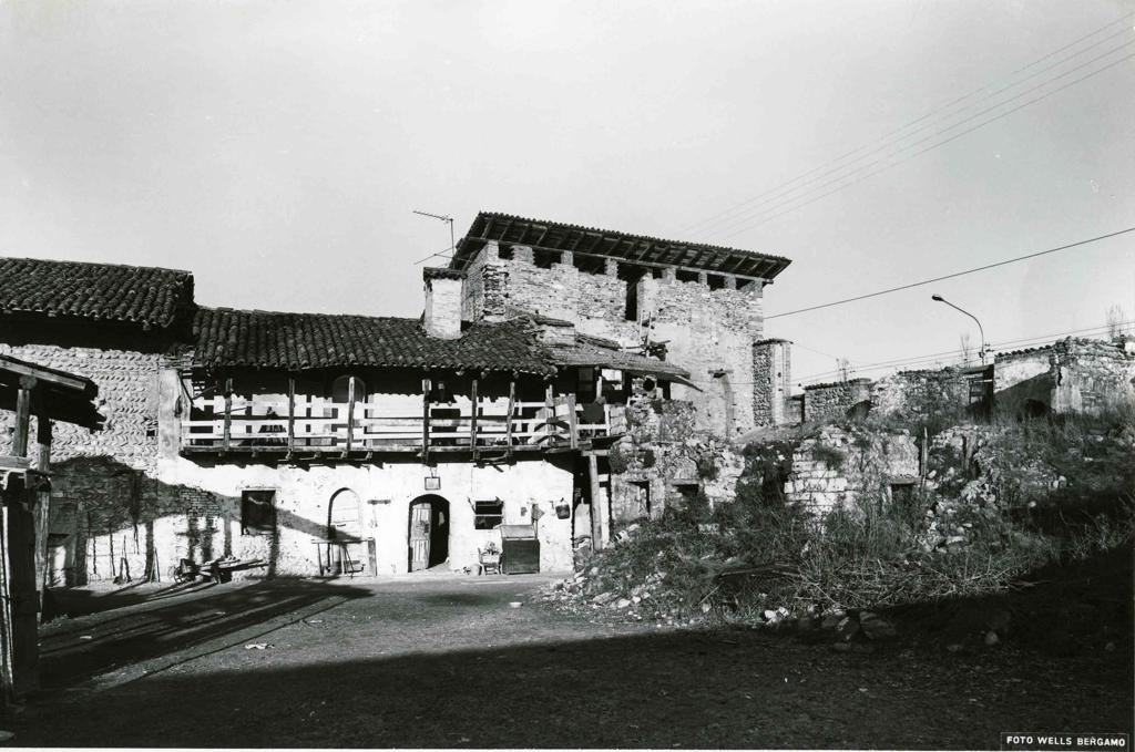 Antica Cascina · Historify