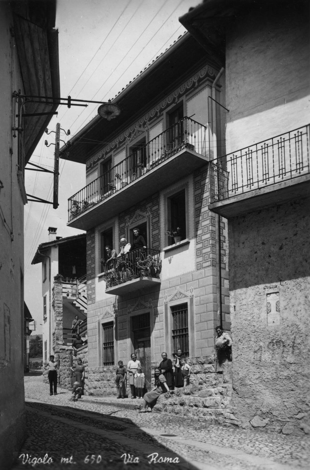 Fuori Casa · Historify