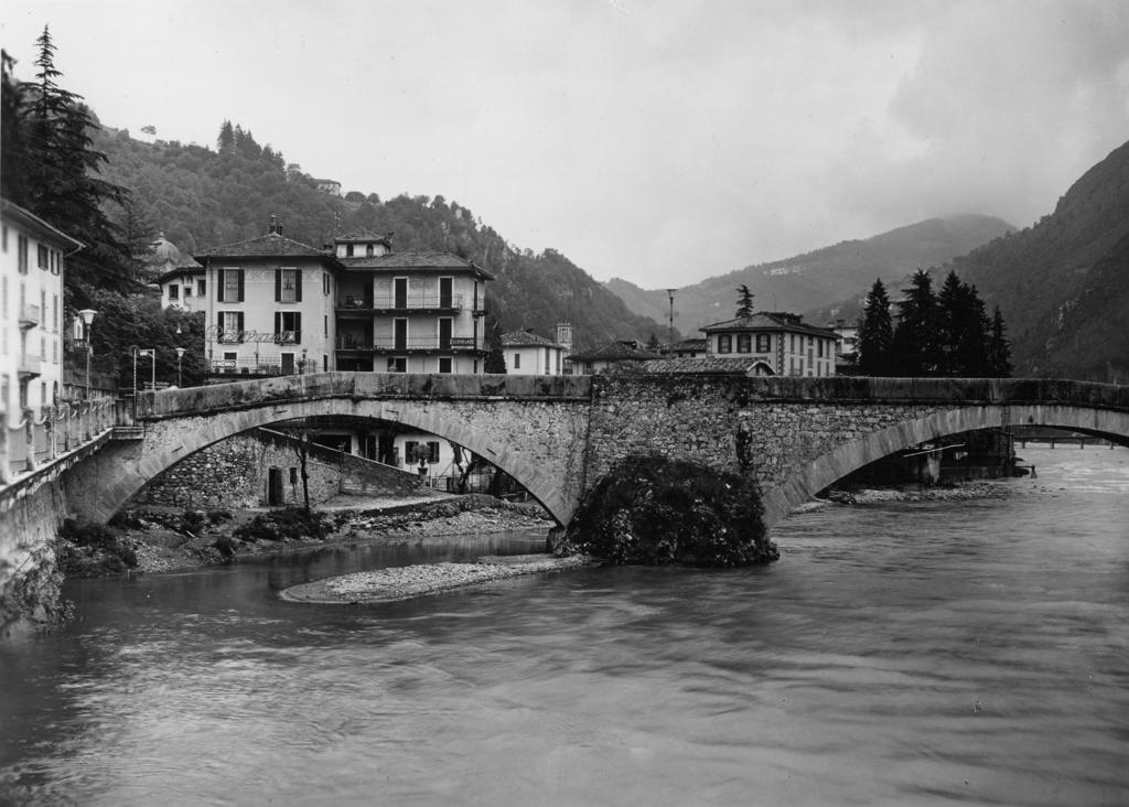 Ponte San Pellegrino Terme · Historify