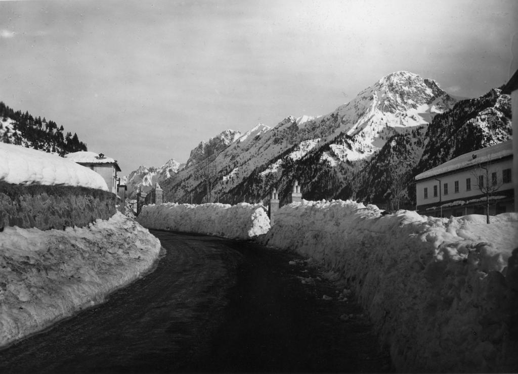 Strade Innevate · Historify