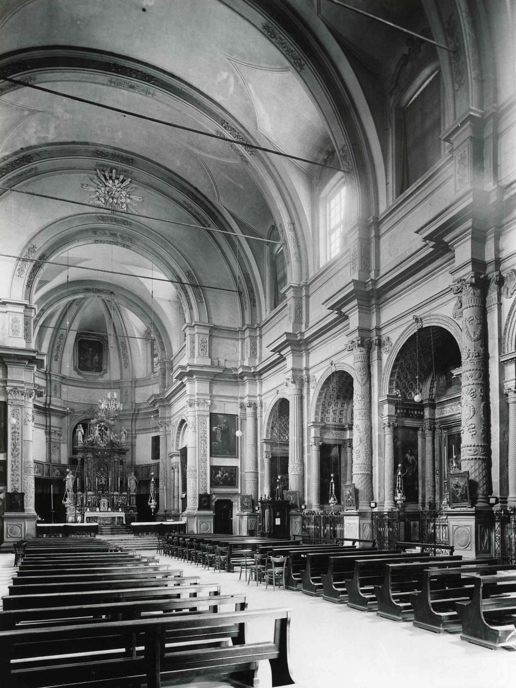 Navata Chiesa Di Santo Spirito · Historify