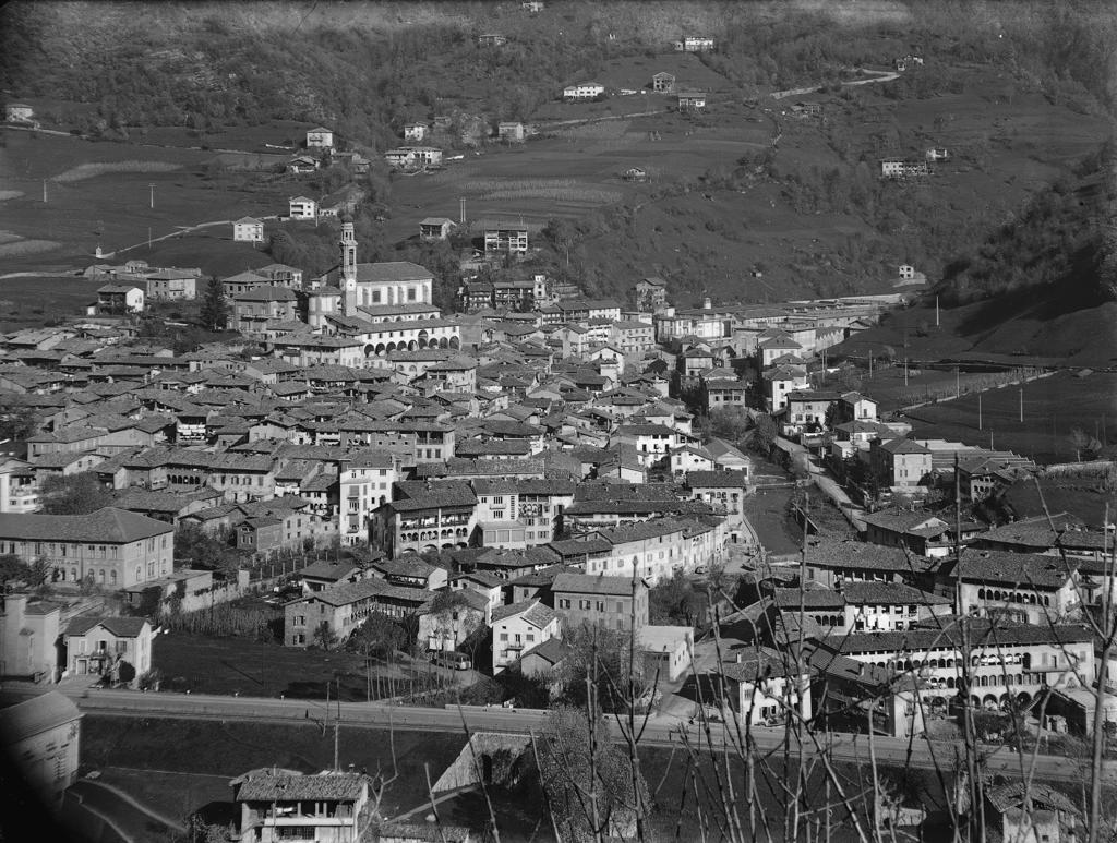 Paesaggio, Paese · Historify