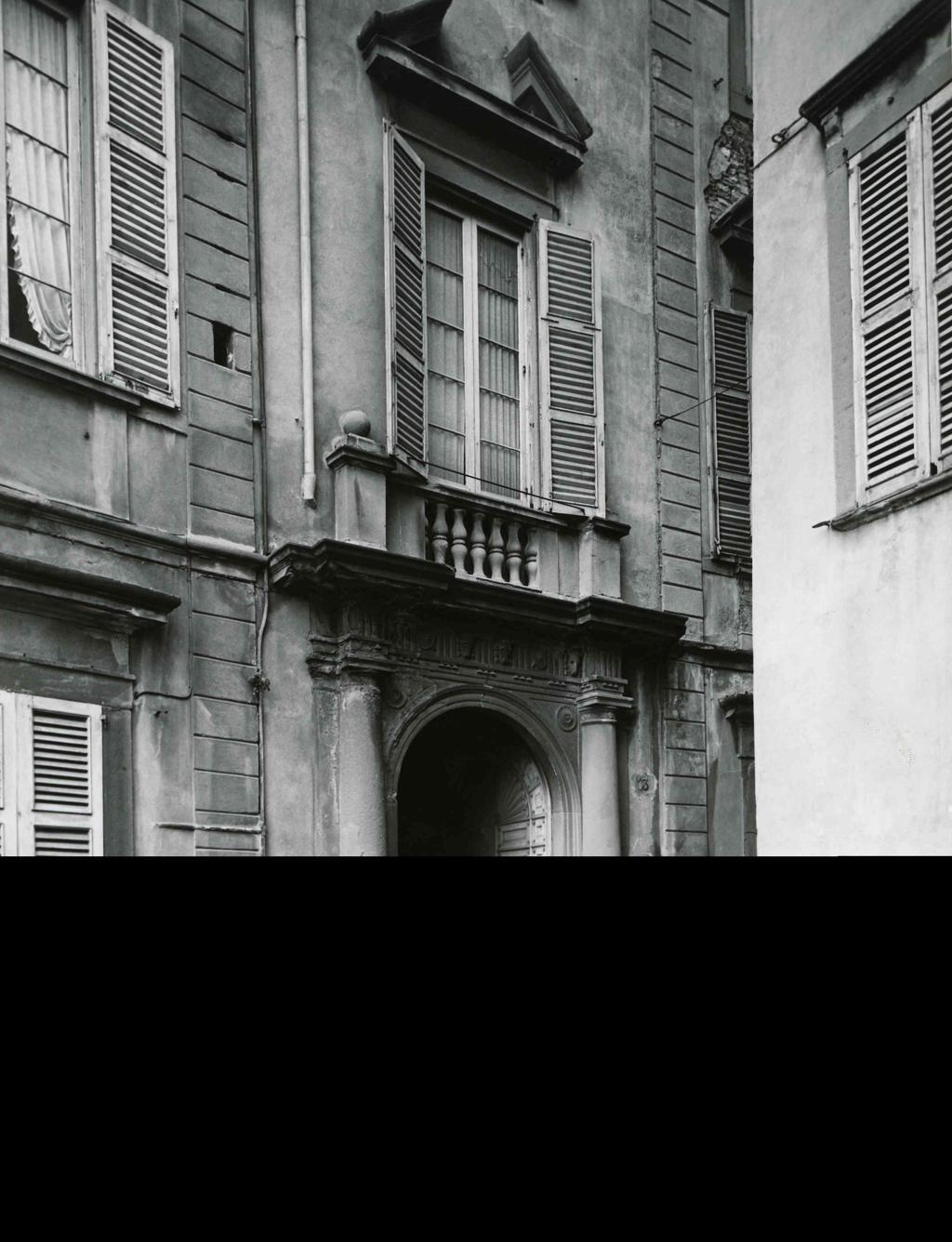Palazzo Perini · Historify