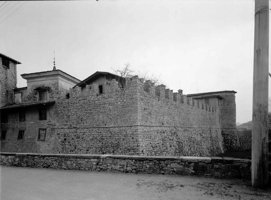 Castello dei Conti Calepio · Historify