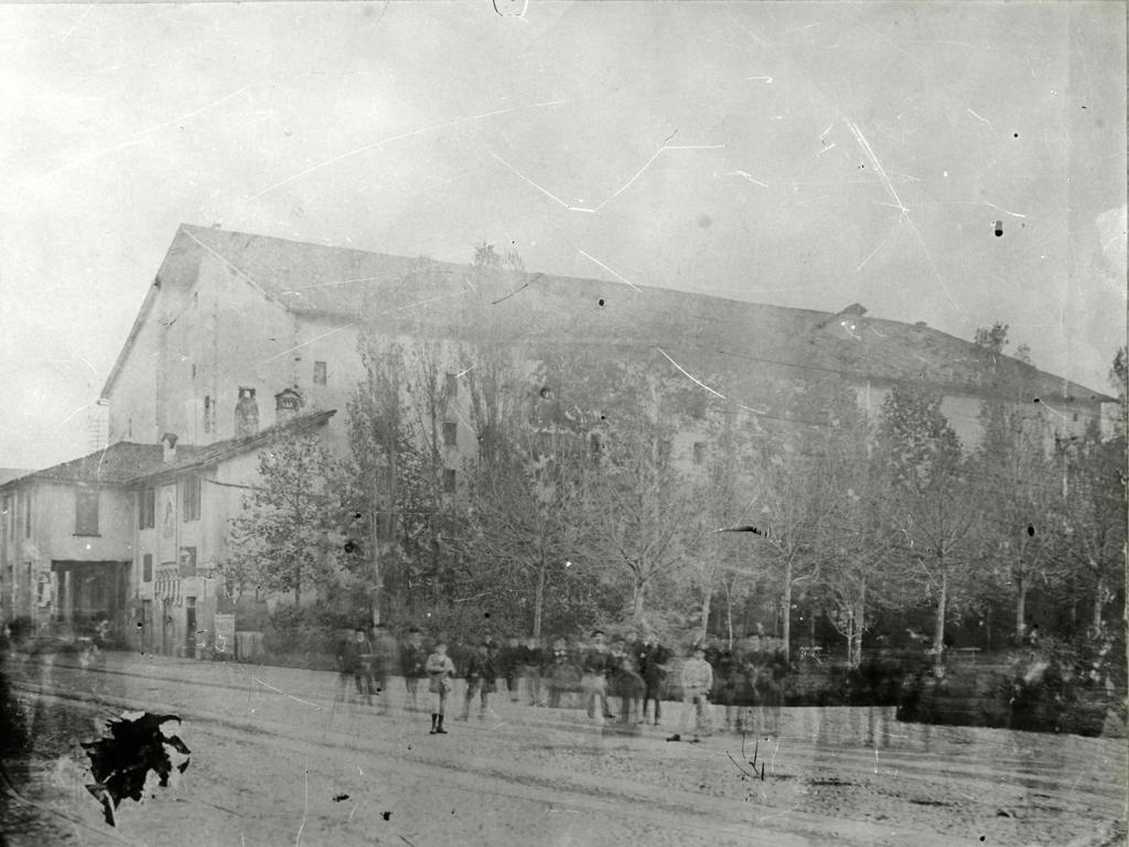 Gente Per Le Strade · Historify