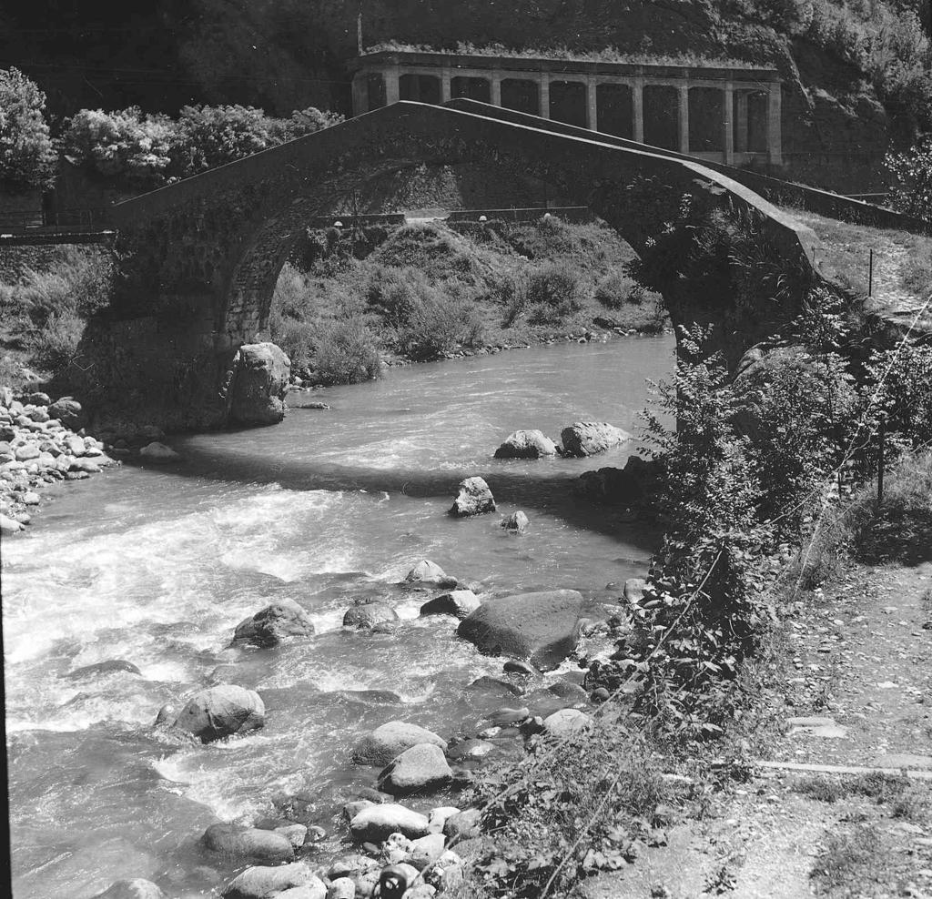 Ponte Delle Capre A Lenna · Historify