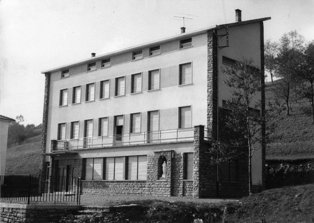 Casa A Brumano · Historify