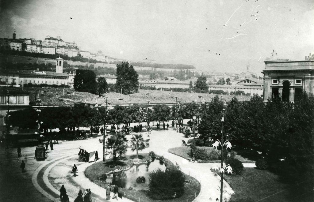 Bergamo · Historify