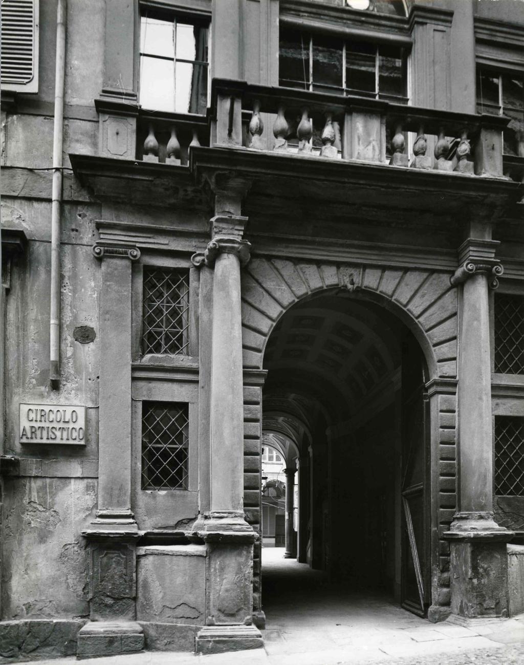Ingresso Palazzo De Beni · Historify