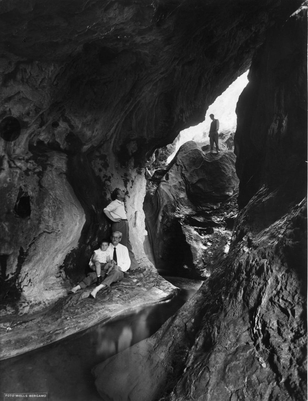 Grotte di Selvino · Historify