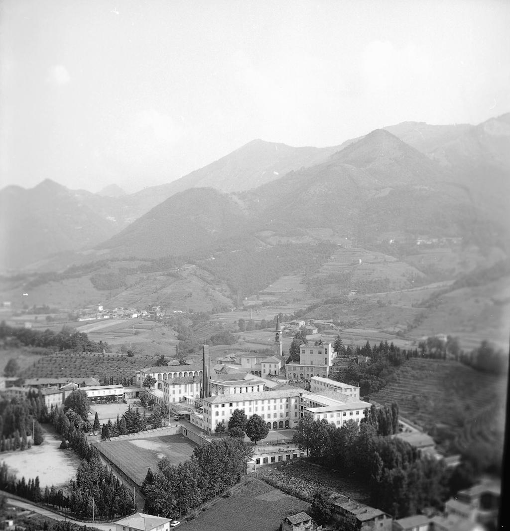 Collegio Celana · Historify