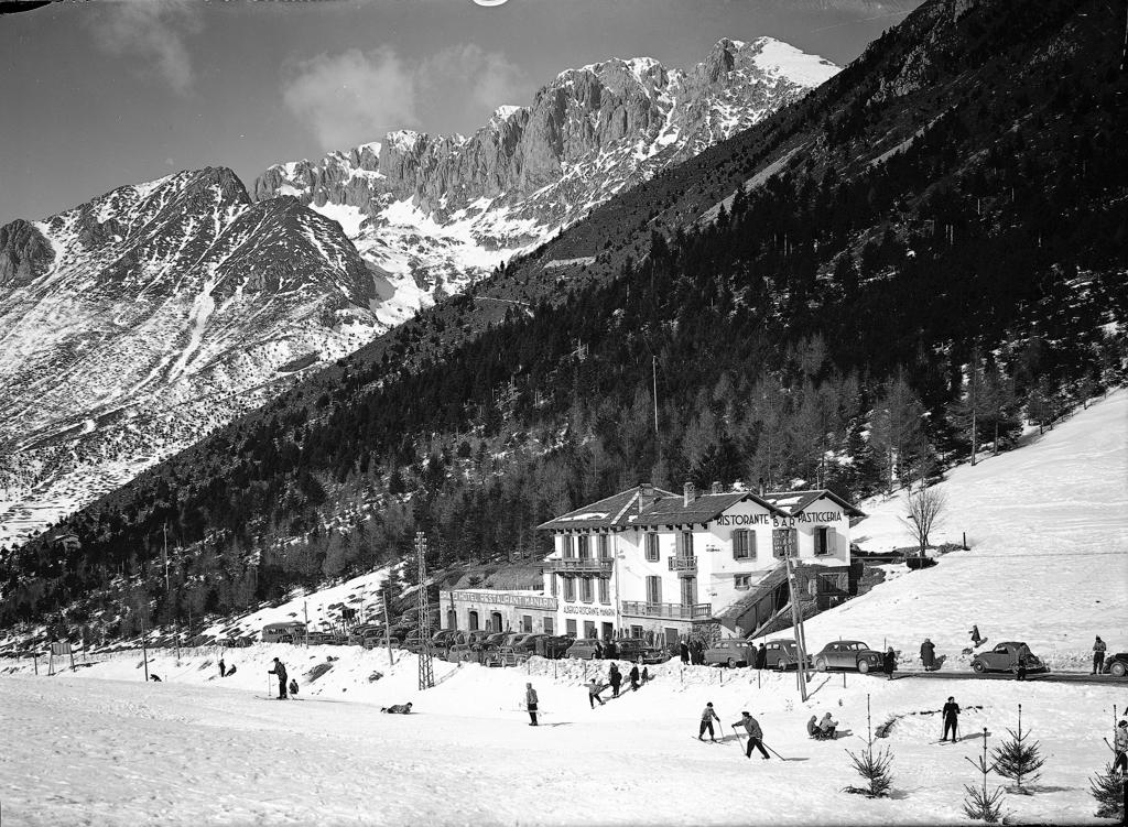 “Grand Hotel Restaurant Manarini” · Historify