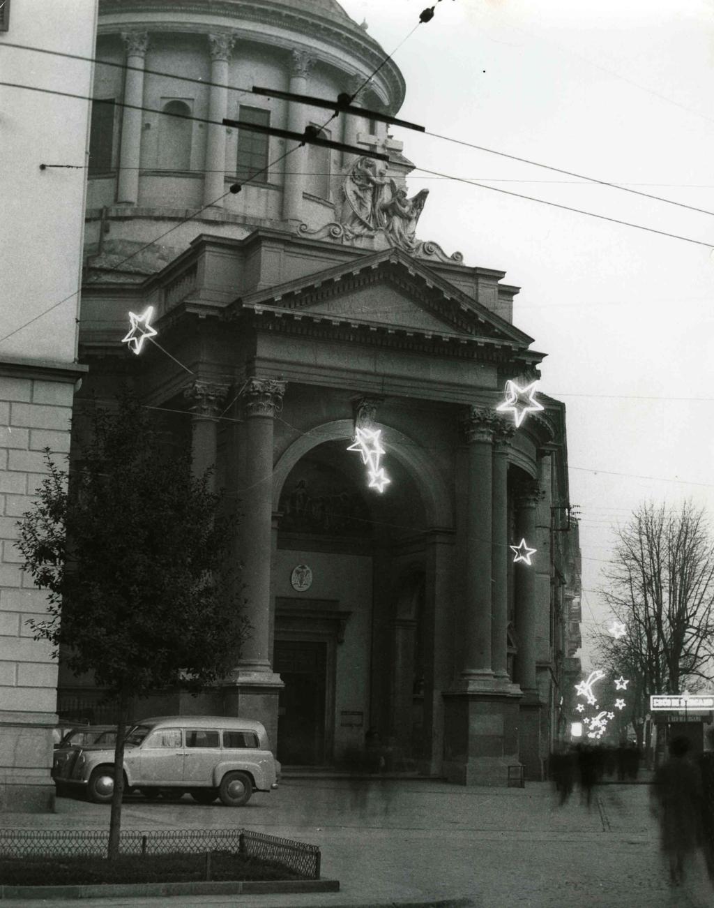 Entrata Chiesa Prepositurale Di Santa Maria Immacolata Delle Grazie · Historify