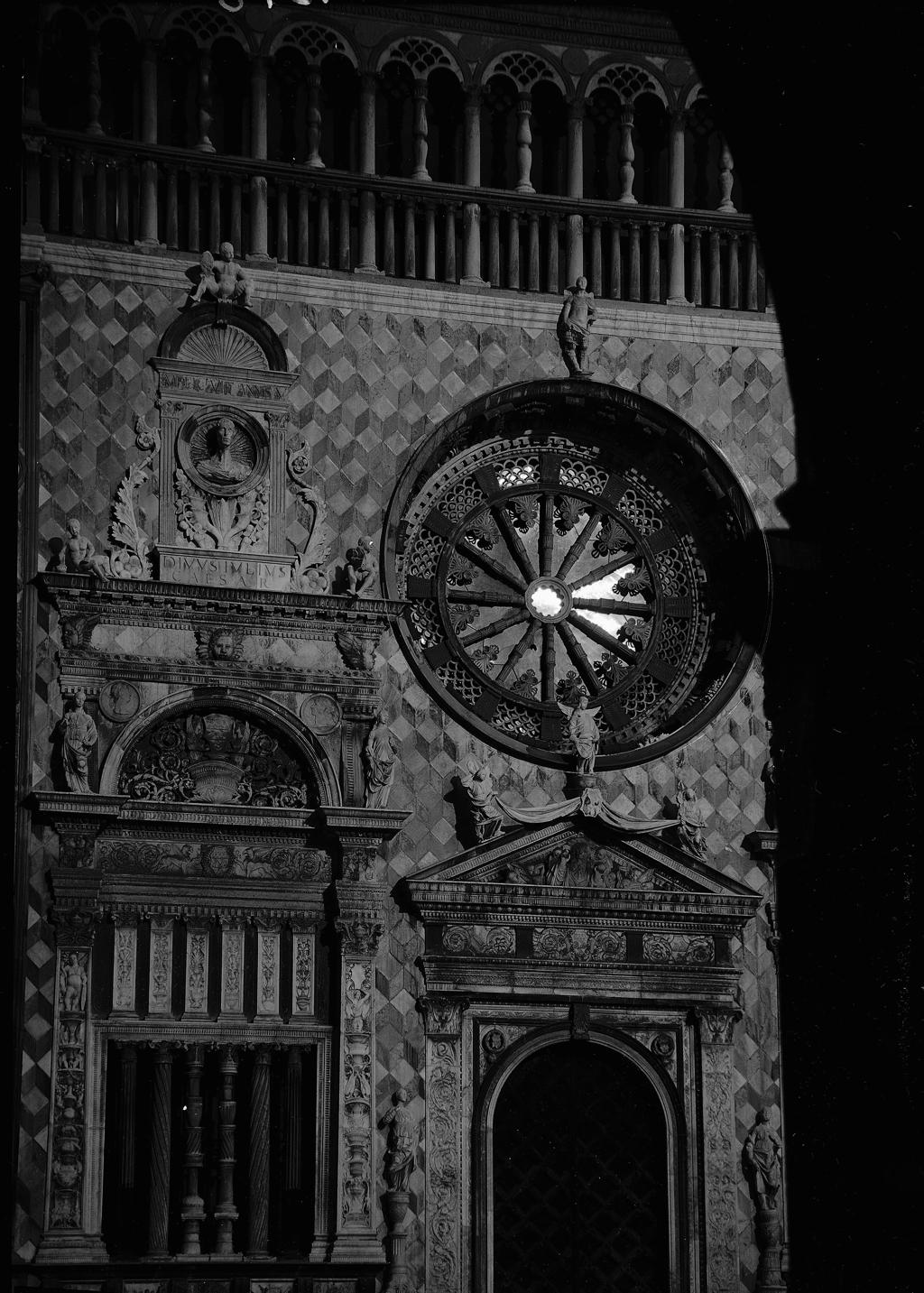 Facciata della Cappella Colleoni · Historify